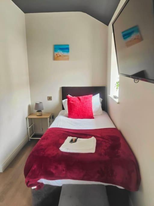 Sloane Modern 2 Bedroom Seafront Apartment Blackpool Ngoại thất bức ảnh